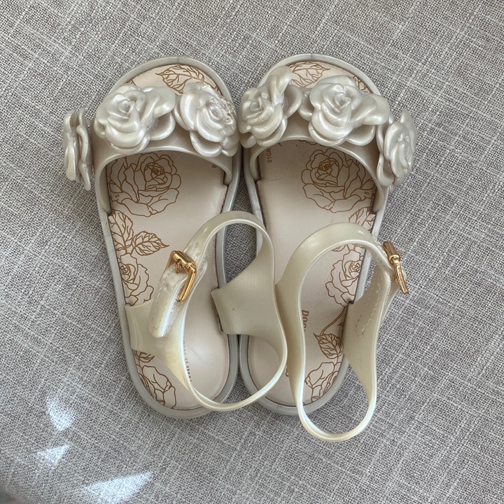Mini melissa sandals